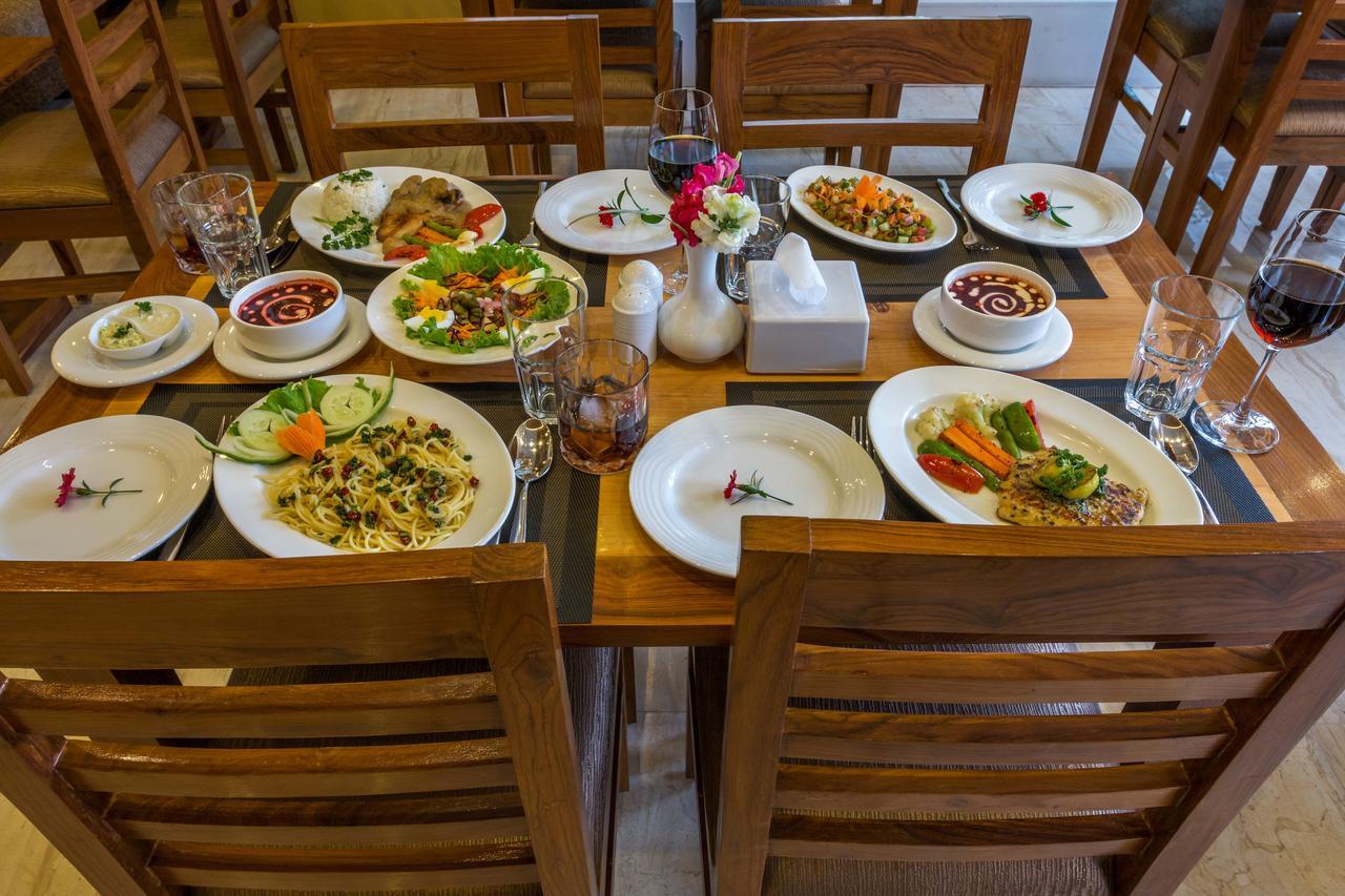 Hotel Lake Paradise Pokhara Luaran gambar