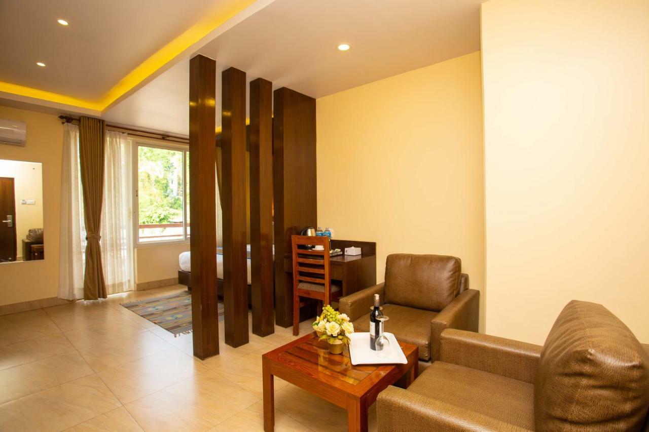 Hotel Lake Paradise Pokhara Luaran gambar