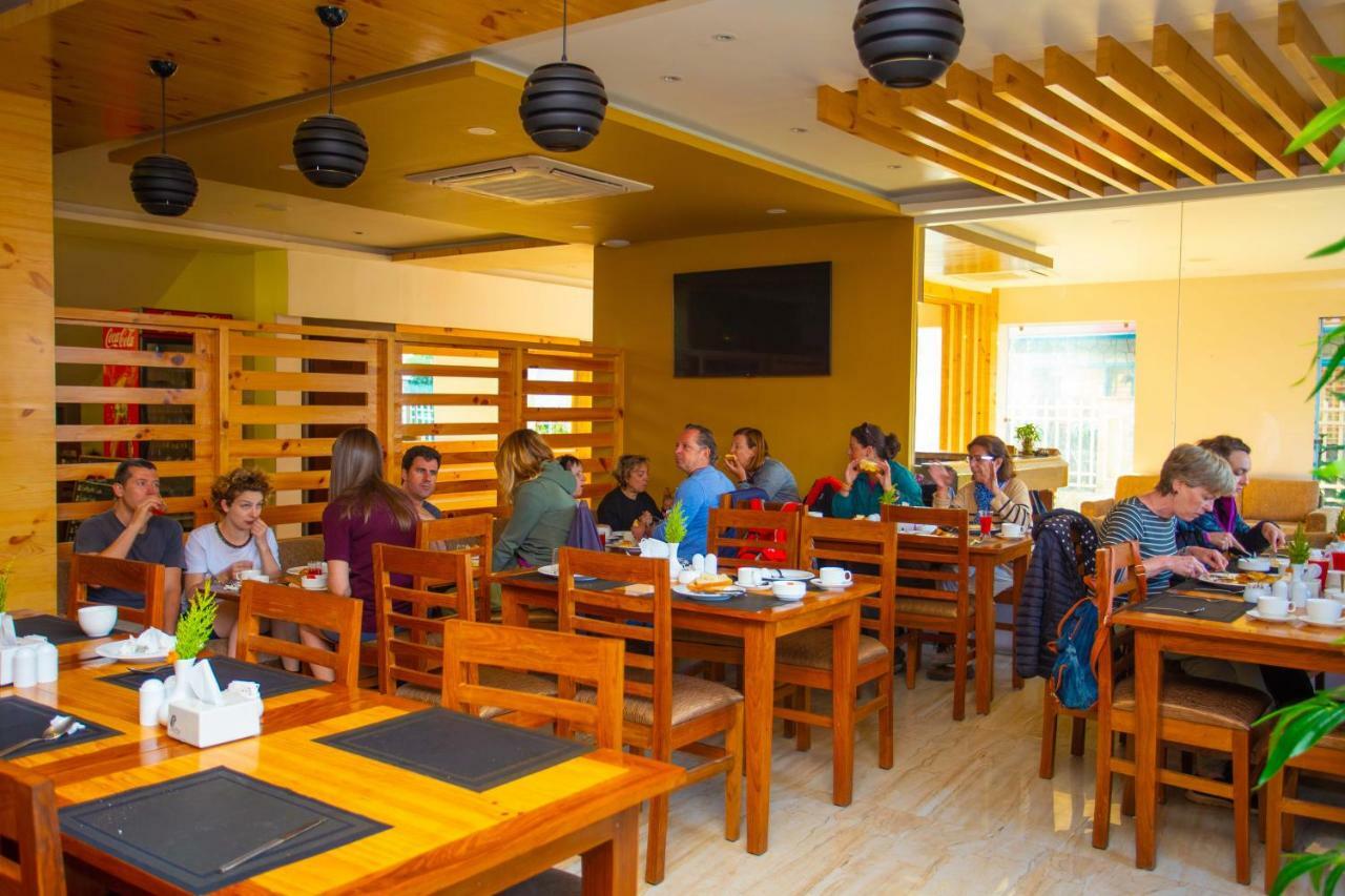 Hotel Lake Paradise Pokhara Luaran gambar
