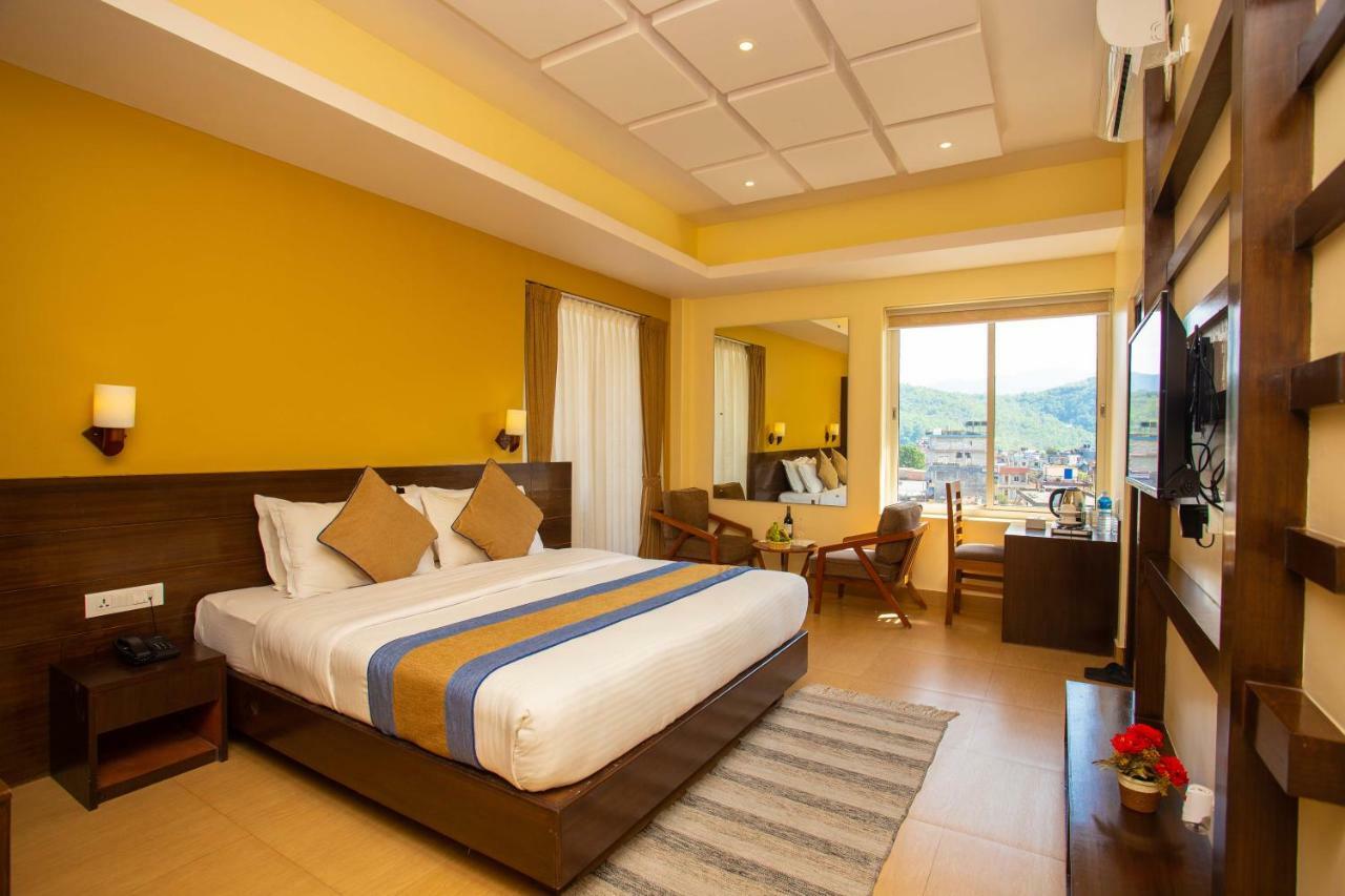 Hotel Lake Paradise Pokhara Luaran gambar