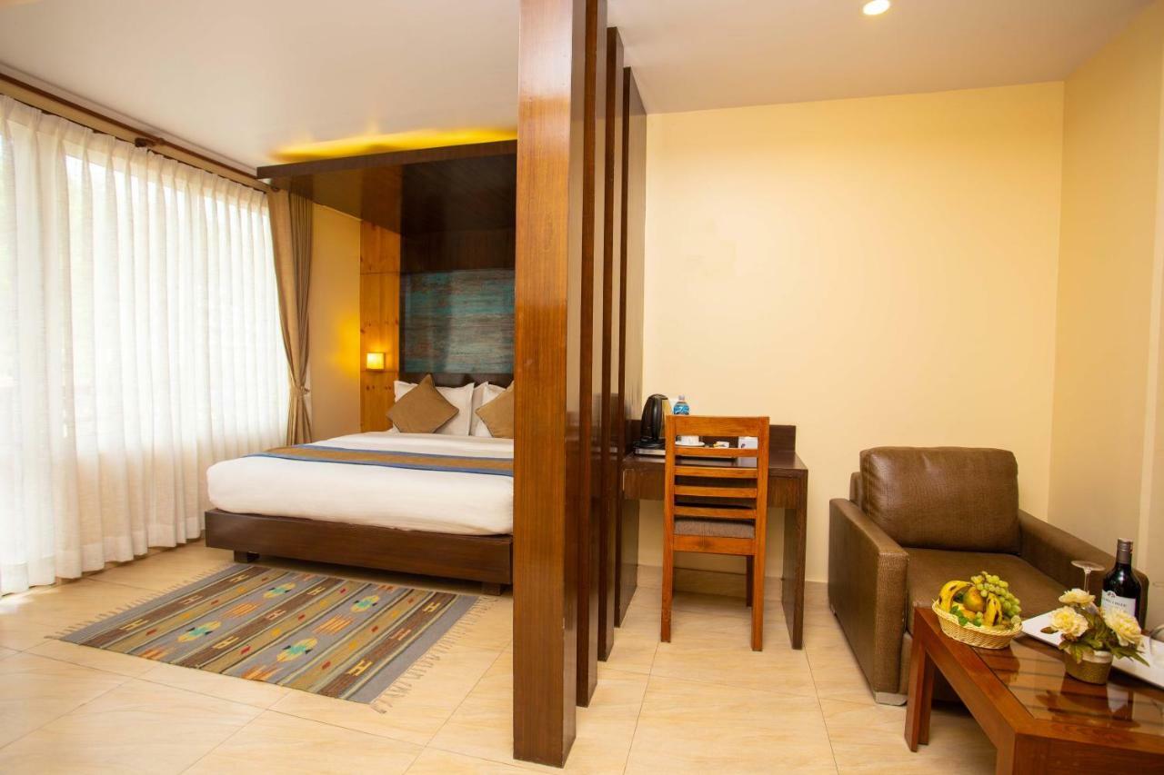 Hotel Lake Paradise Pokhara Luaran gambar