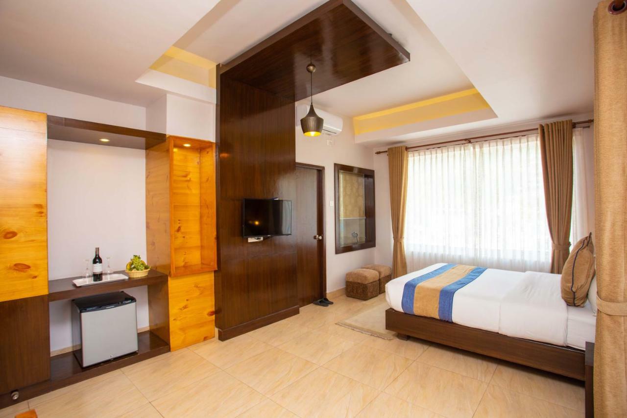 Hotel Lake Paradise Pokhara Luaran gambar