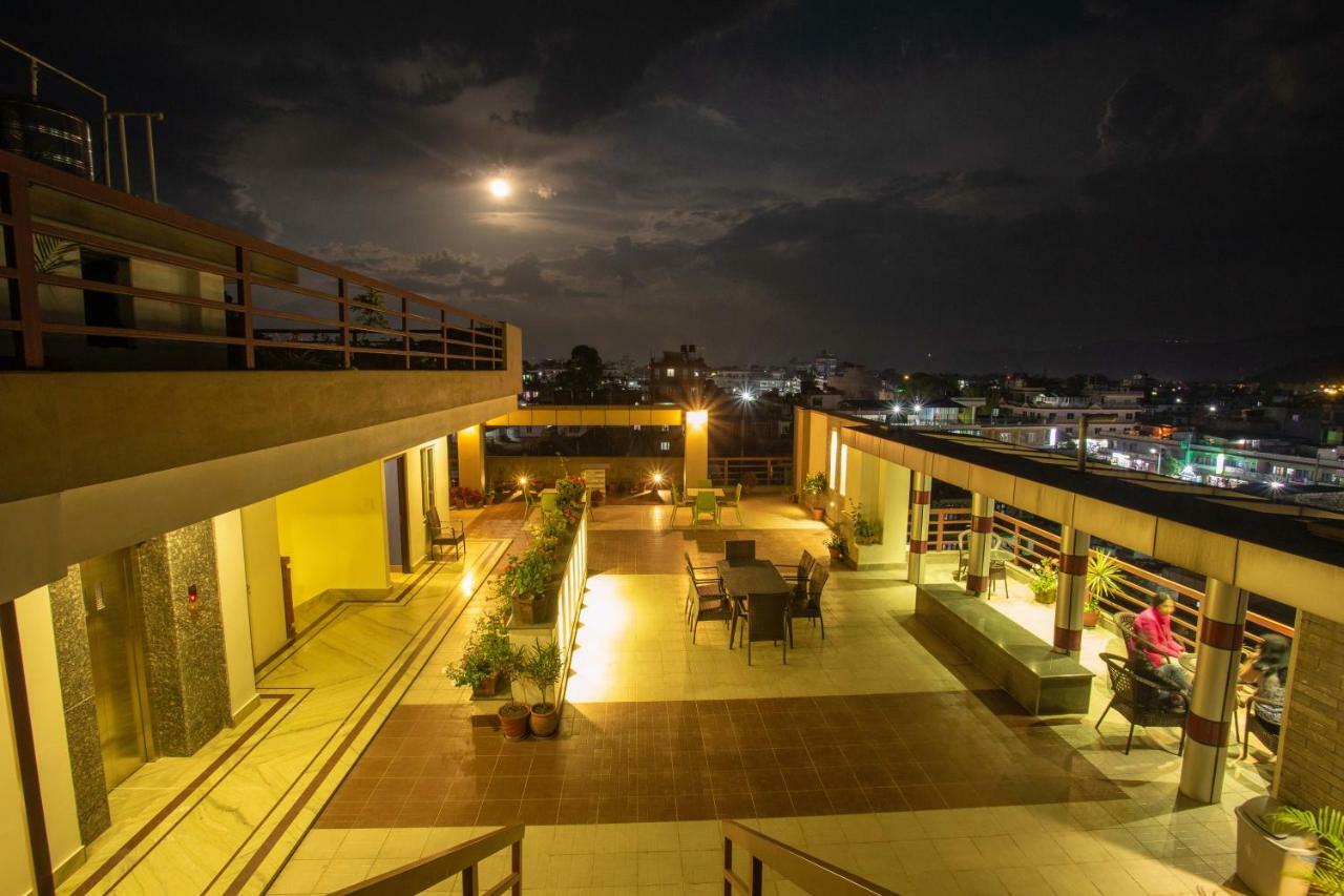 Hotel Lake Paradise Pokhara Luaran gambar