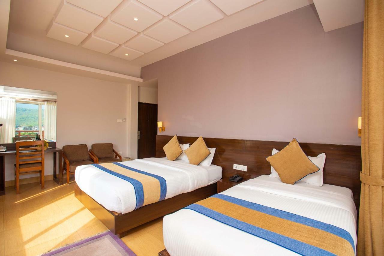 Hotel Lake Paradise Pokhara Luaran gambar