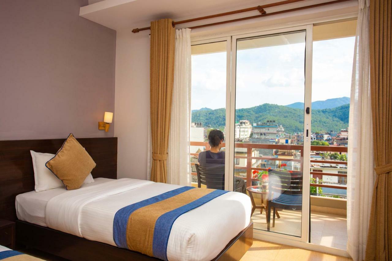 Hotel Lake Paradise Pokhara Luaran gambar