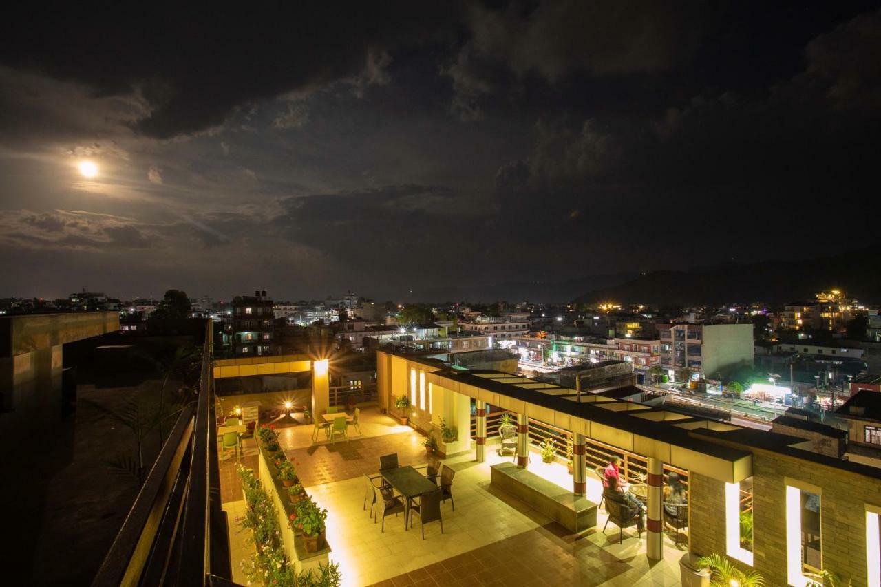 Hotel Lake Paradise Pokhara Luaran gambar