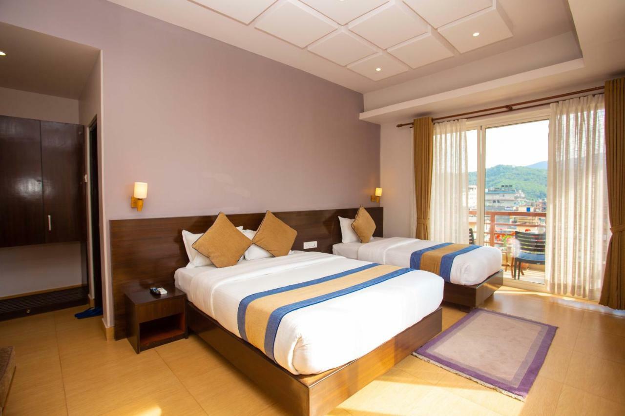 Hotel Lake Paradise Pokhara Luaran gambar