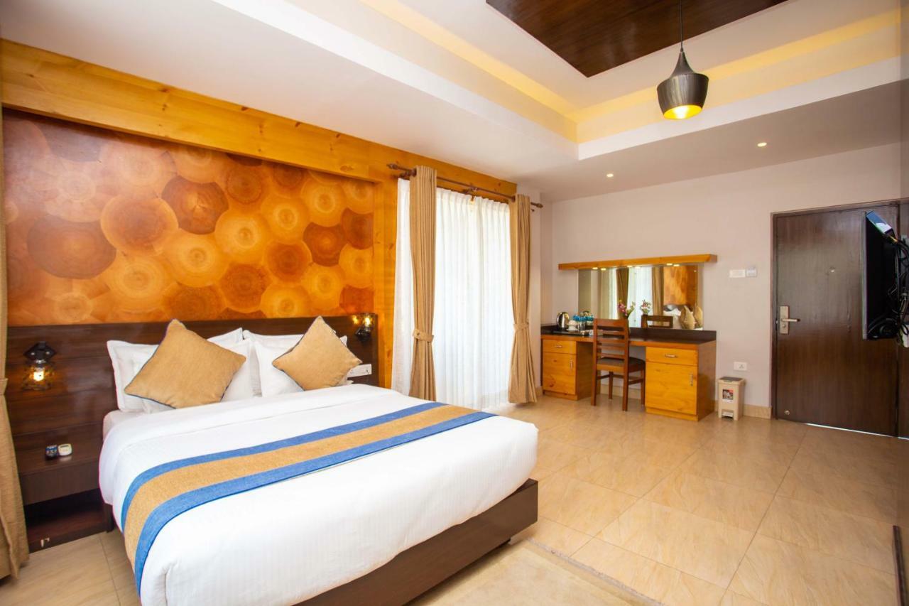 Hotel Lake Paradise Pokhara Luaran gambar